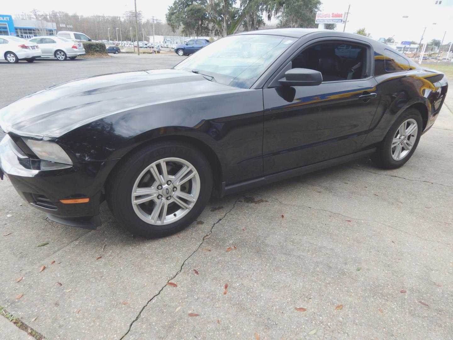 2011 Black /Charcoal Ford Mustang base (1ZVBP8AM5B5) with an 3.7L 6 Cyl. engine, Automatic transmission, located at 3120 W Tennessee St, Tallahassee, FL, 32304-1002, (850) 575-6702, 30.458841, -84.349648 - Photo#1